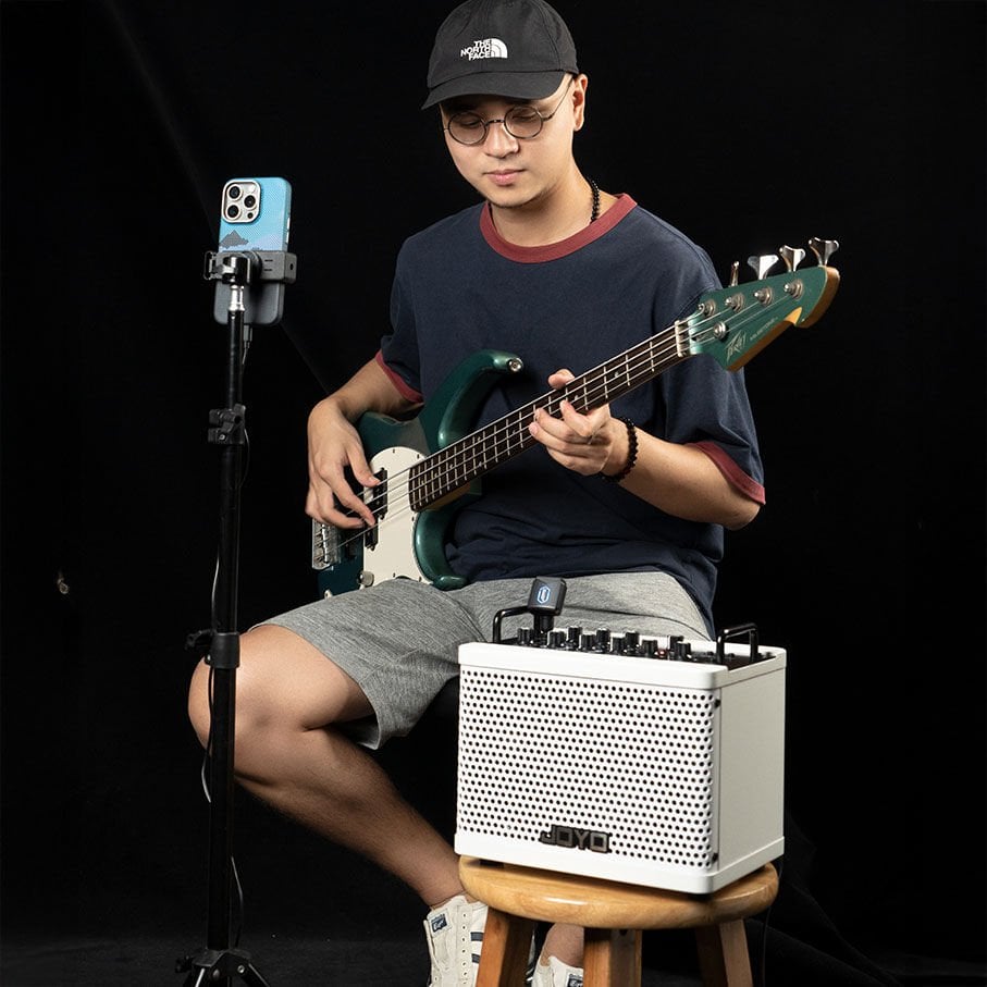 Joyo DC15B Şarjlı Bas Gitar Amfisi (Bluetooth)